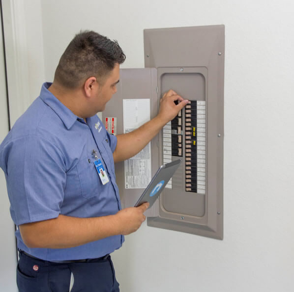 Electrical Panel Replacement in Lakewood, TX